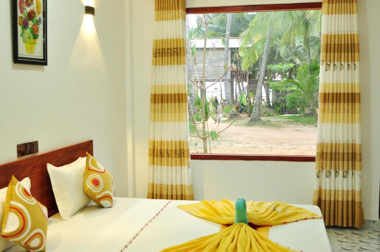 Sea View Villa Bentota, Индурува Экстерьер фото