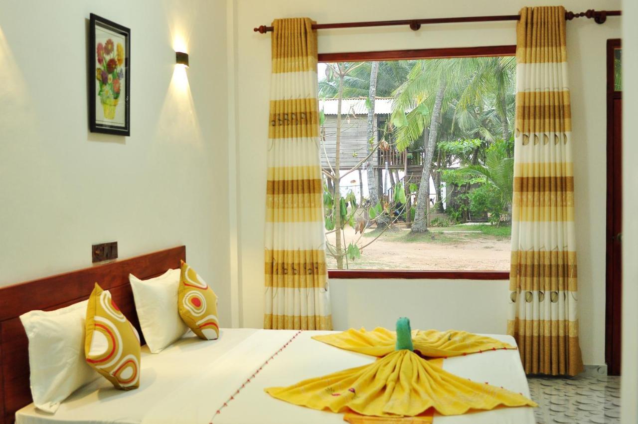 Sea View Villa Bentota, Индурува Экстерьер фото